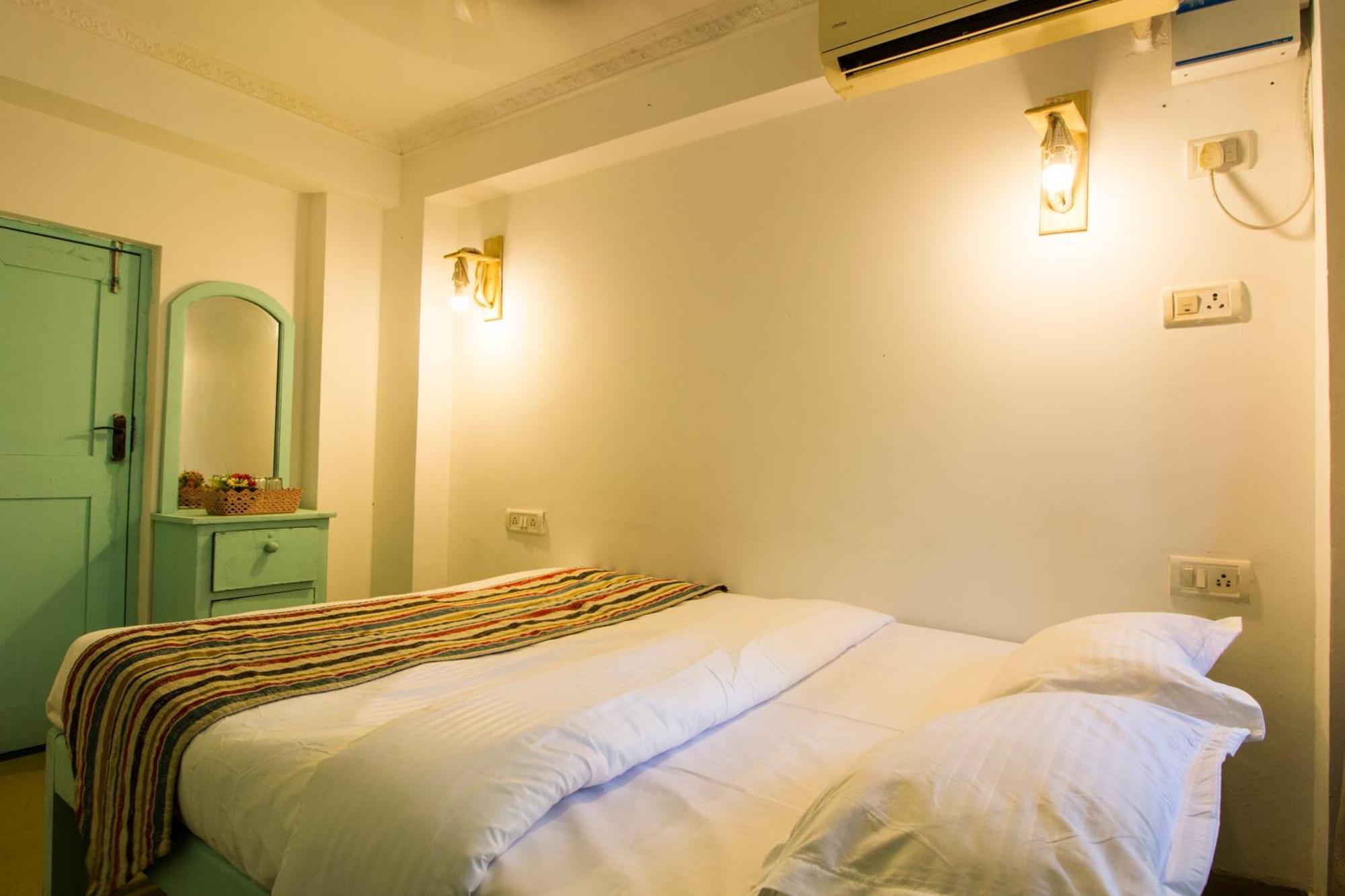 Turquoiise House Hotel Morjim Luaran gambar